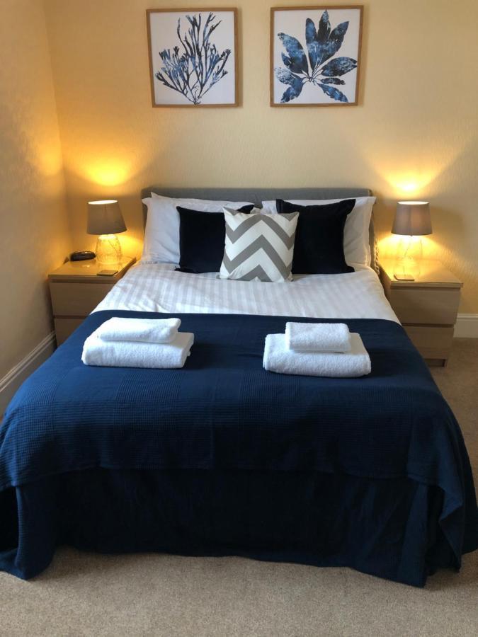 The Mounts Bay Inn Mullion Eksteriør bilde