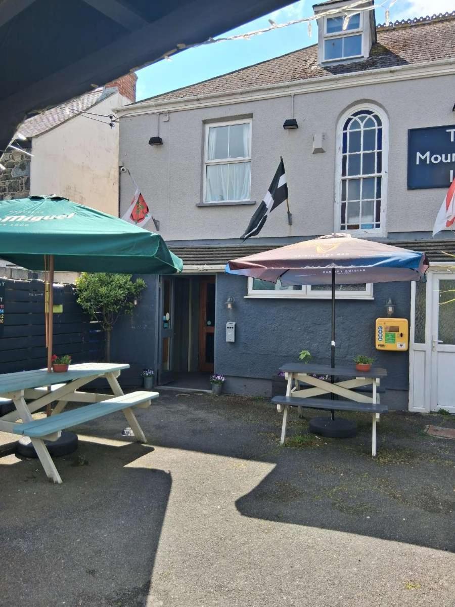 The Mounts Bay Inn Mullion Eksteriør bilde