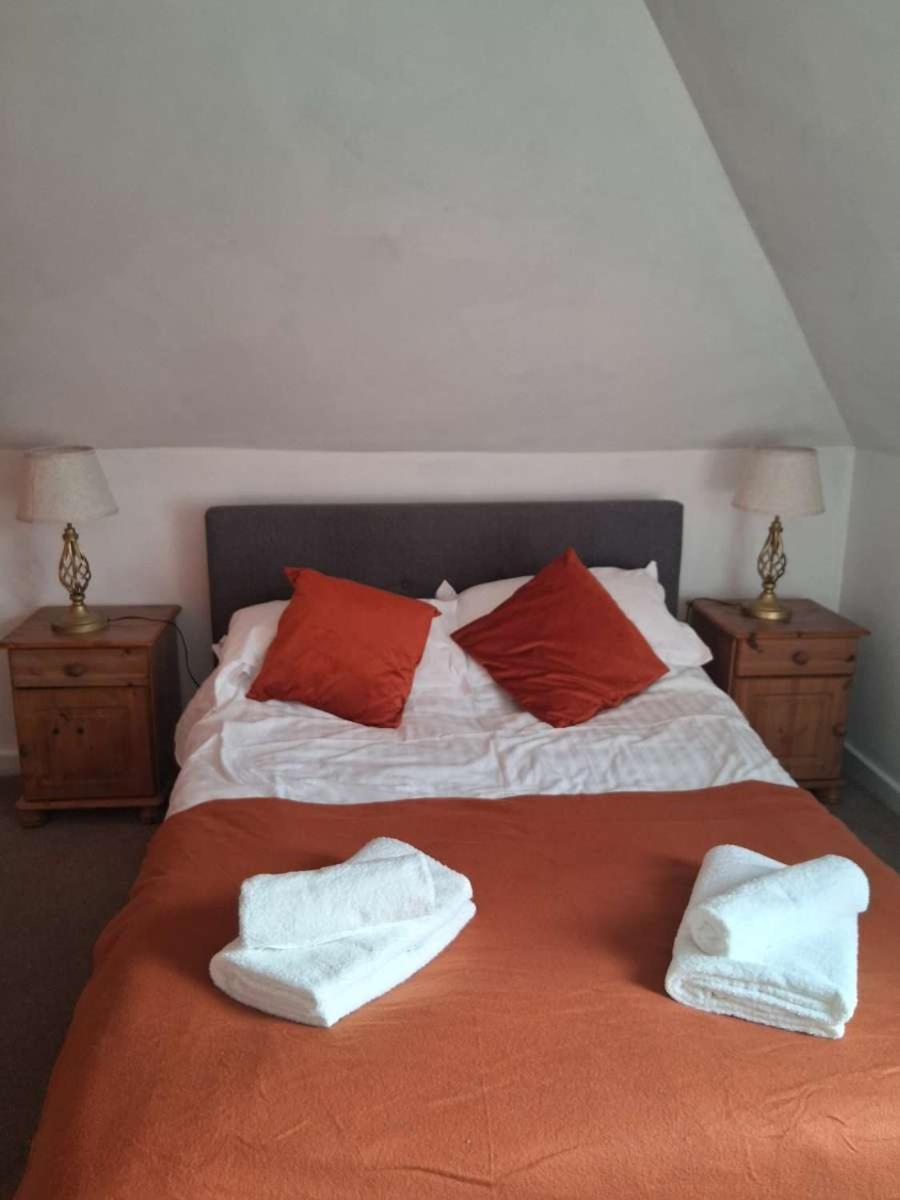 The Mounts Bay Inn Mullion Eksteriør bilde