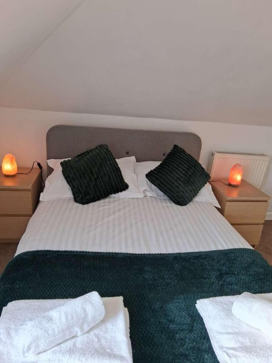 The Mounts Bay Inn Mullion Eksteriør bilde